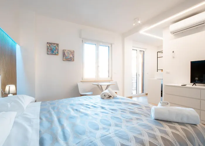 Gaia Station Apartment